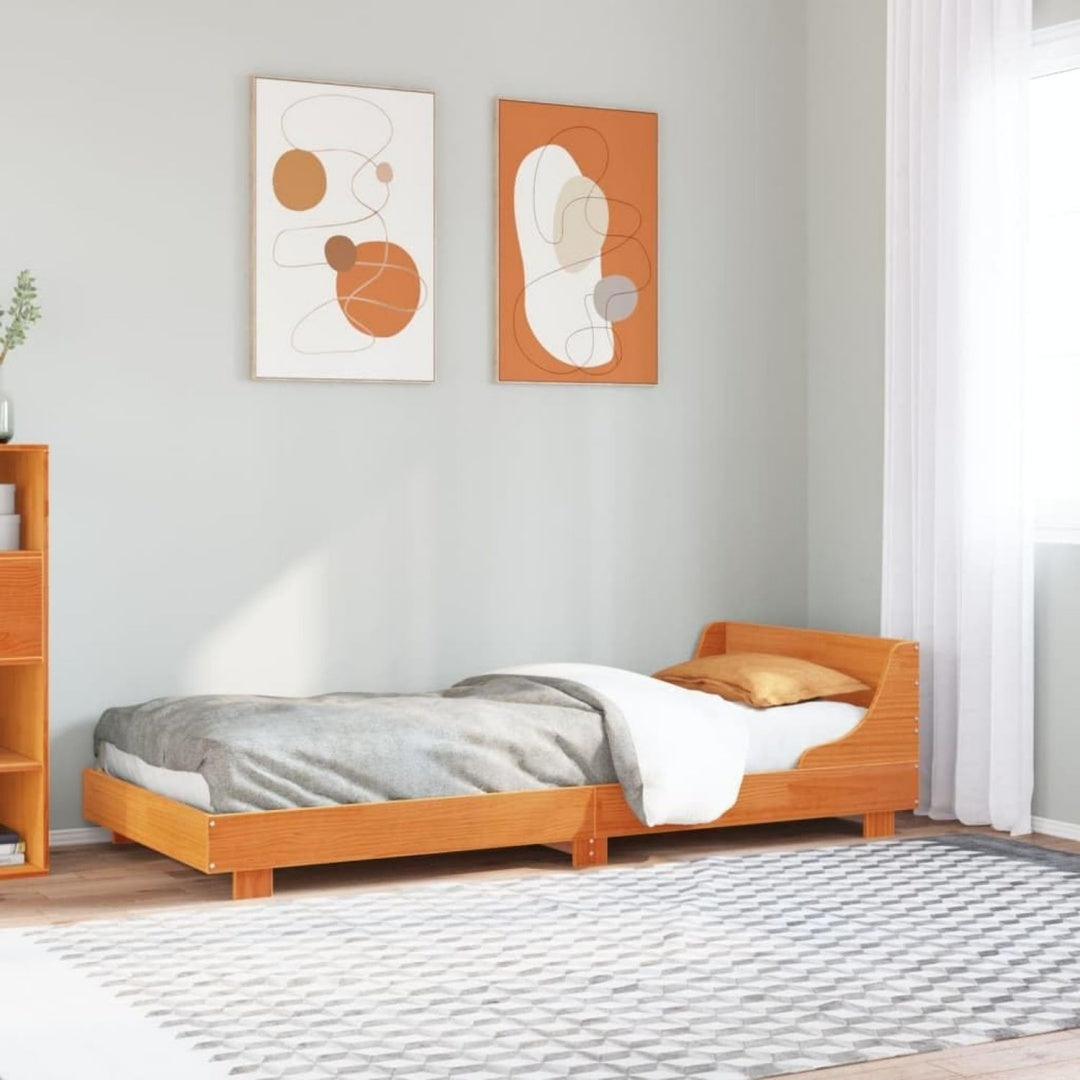 Ein Lattenrost ergaenzt das Bettgestell mit den Massen 75 x 190 cm